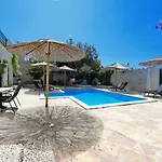 Didovi Dvori Апартаменты Бибинье