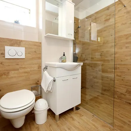 Didovi Dvori Apartamento Bibinje