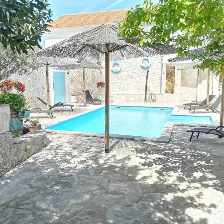 Didovi Dvori Apartamento *