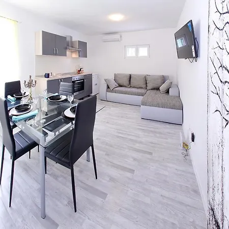 Didovi Dvori Apartment Bibinje
