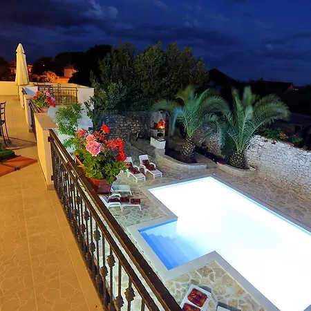 Didovi Dvori Apartament *