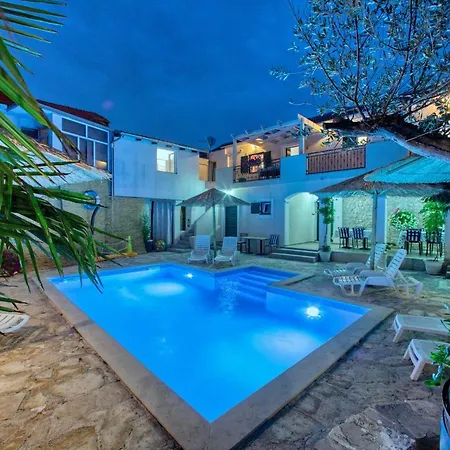 Didovi Dvori Apartment *