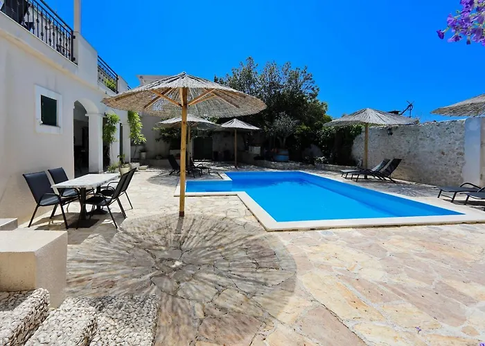 Didovi Dvori 아파트 비빈제