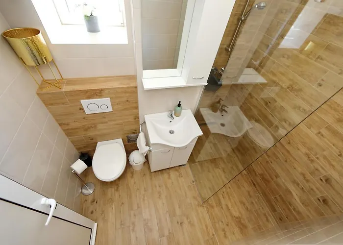 Didovi Dvori 아파트 비빈제