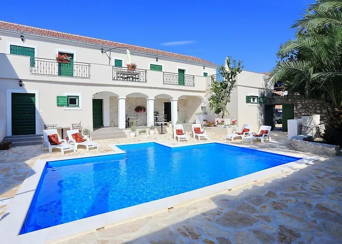 아파트 Didovi Dvori