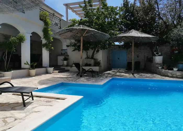 Didovi Dvori 아파트 *