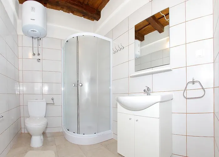 Didovi Dvori 아파트 비빈제