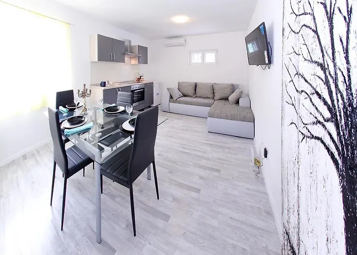 Didovi Dvori 아파트 비빈제